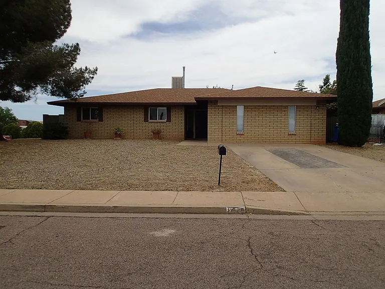1416 Ocotillo Dr — Photo 1