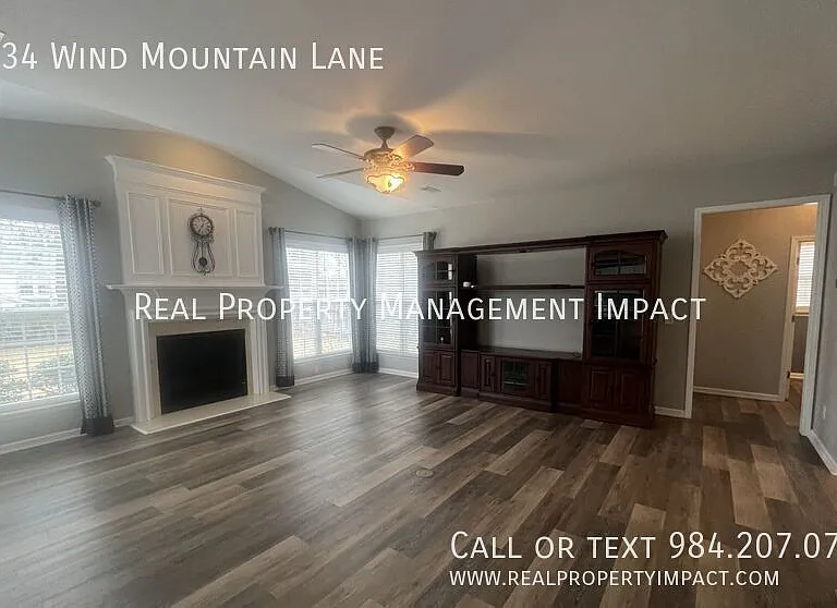 5434 Wind Mountain Ln — Photo 9