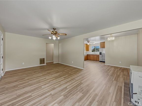 5th image of 960 6th St