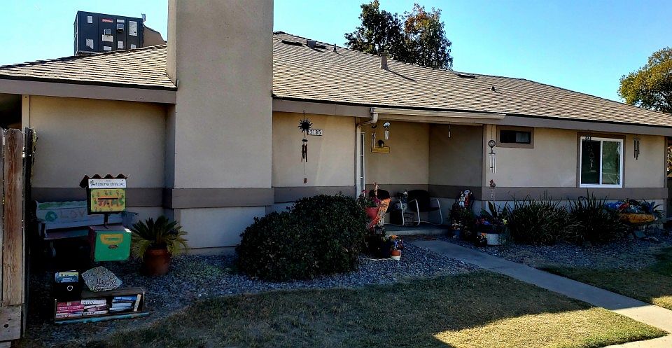 1st image of 2195 N 10th Ave