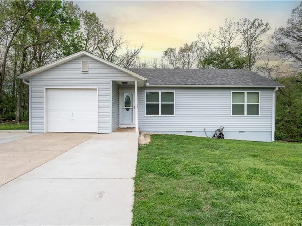 1 Worlaby Dr, Bella Vista, AR 72715