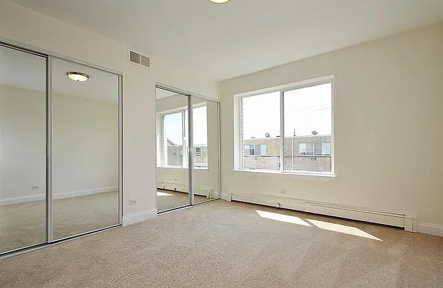 8232 Niles Center Rd #307 — Photo 4