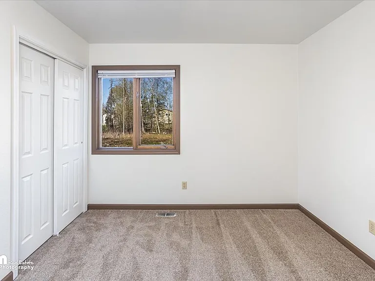 876 N Wesglenn Cir — Photo 15