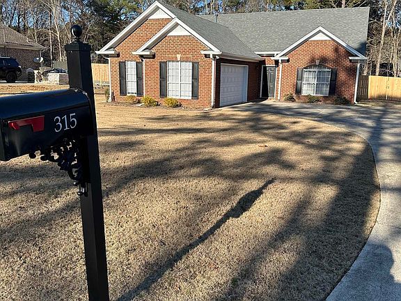 3rd image of 315 Shelby Forest Dr
