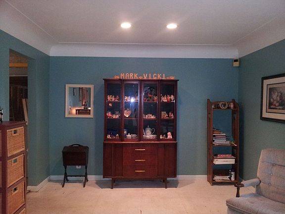 Room measures 12x27