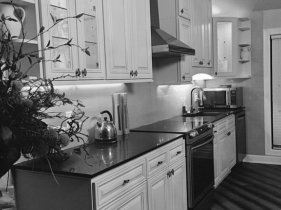 3rd image of 7418 Fair Oaks Ave APT I