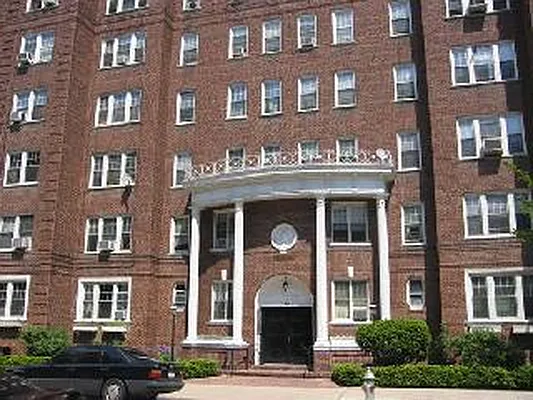 Sold by Corcoran | media 14