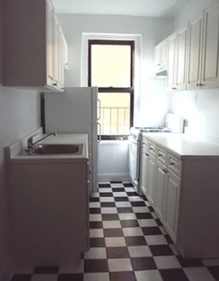 Rented by Goldfarb Properties | media 2