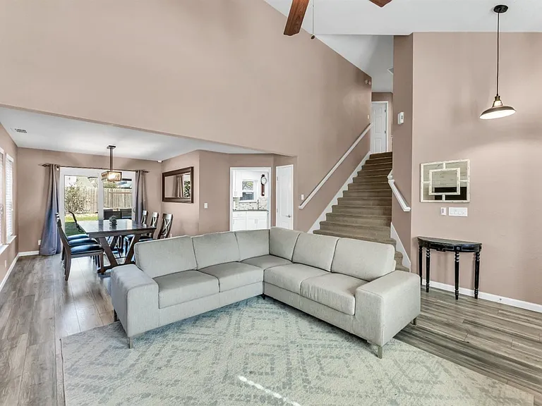 4417 Careyback Ave — Photo 2