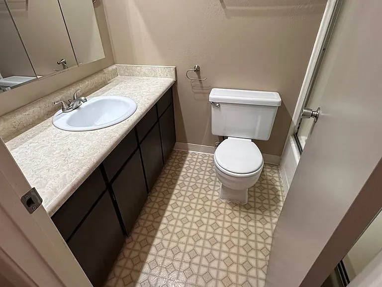 602 Parsons Dr #A-H — Photo 13
