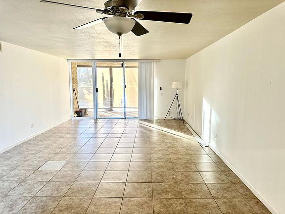4th image of 46255 Portola Ave Unit B