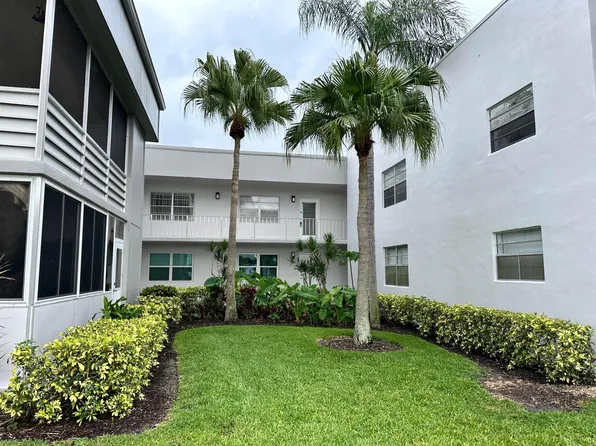 811 Flanders Q, Delray Beach, FL 33484