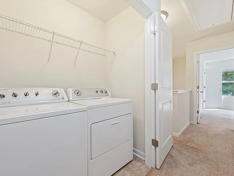 23 Pocono Dr — Photo 14
