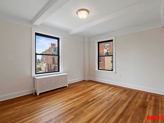 4th image of 311 E 72nd St APT 8A