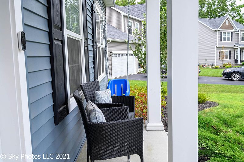 2nd image of 217 PARK RIDGE Drive