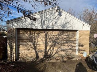 719 S Jefferson St, Lockport, IL 60441