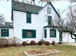 633 Main St S, Sauk Centre, MN 56378