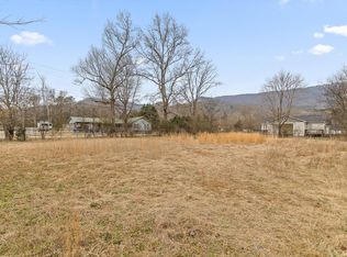 704 Ray Ln, Hixson, TN 37343