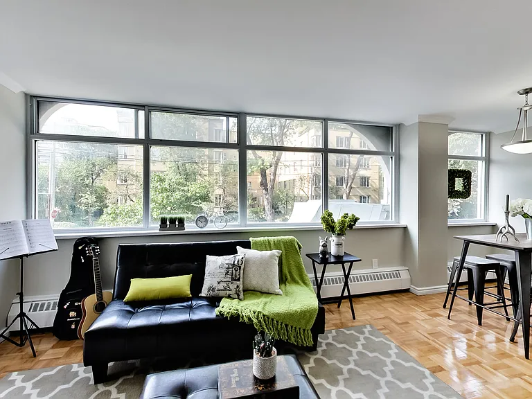 425 Avenue Rd — Photo 54