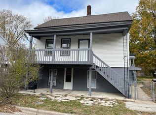 1017 W 7th St, Michigan City, IN