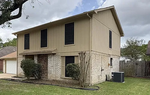 9427 Cedar Point Cir Photo 1