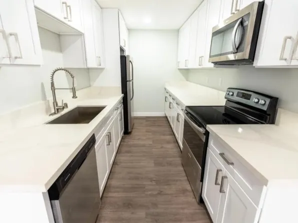 616 North Sweetzer Avenue