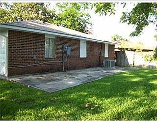 4th image of 905 W Krueger Ln