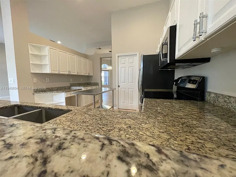 4023 Turnstone Ct — Photo 15