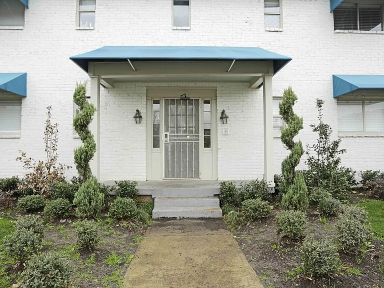 2313 N Fitzhugh Ave — Photo 9