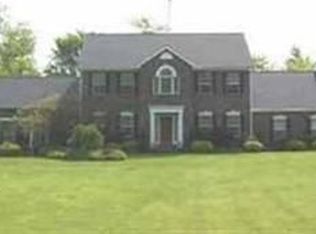 11891 County Line Rd, Gates Mills, OH 44040