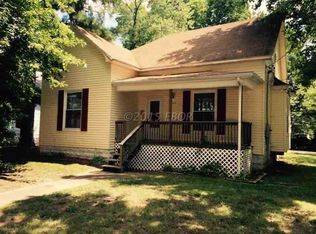 220 S 21st St, Murphysboro, IL 62966