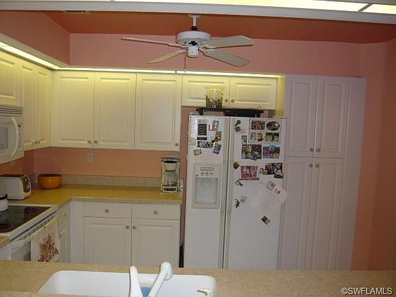 3rd image of 4207 Kirby Ln