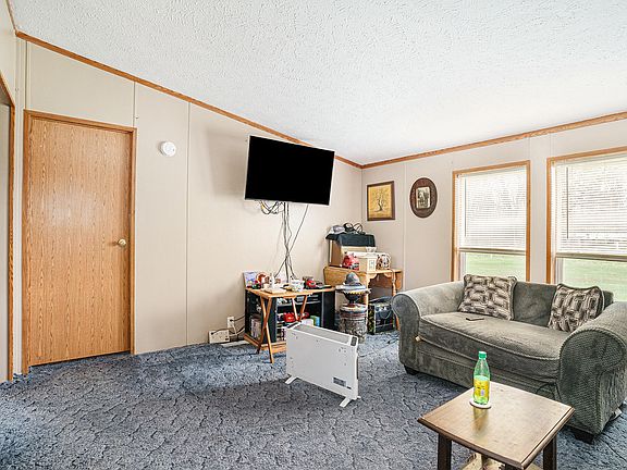 5th image of 15156 47th St