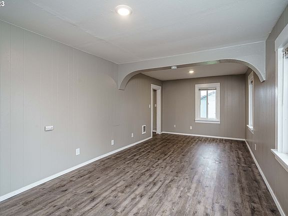 5th image of 365 26th Ave