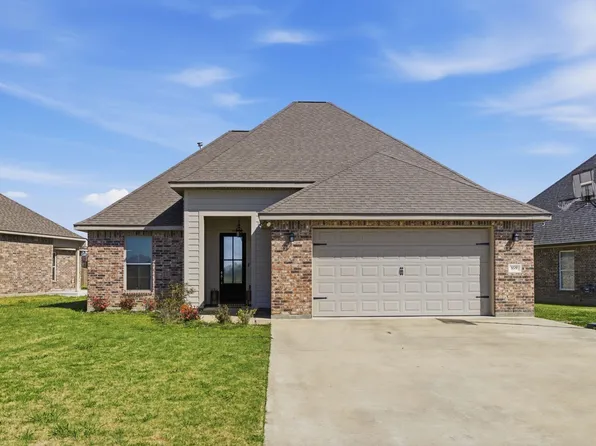 169 White Castle Ln N, Iowa, LA 70647