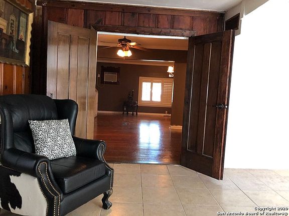 3rd image of 2461 Benrus Blvd