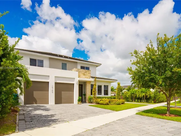 15100 SW 175th St, Miami, FL 33187