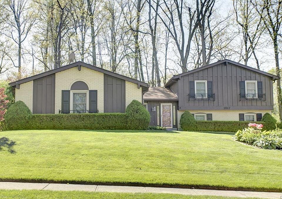 1st image of 1817 Southlawn Dr