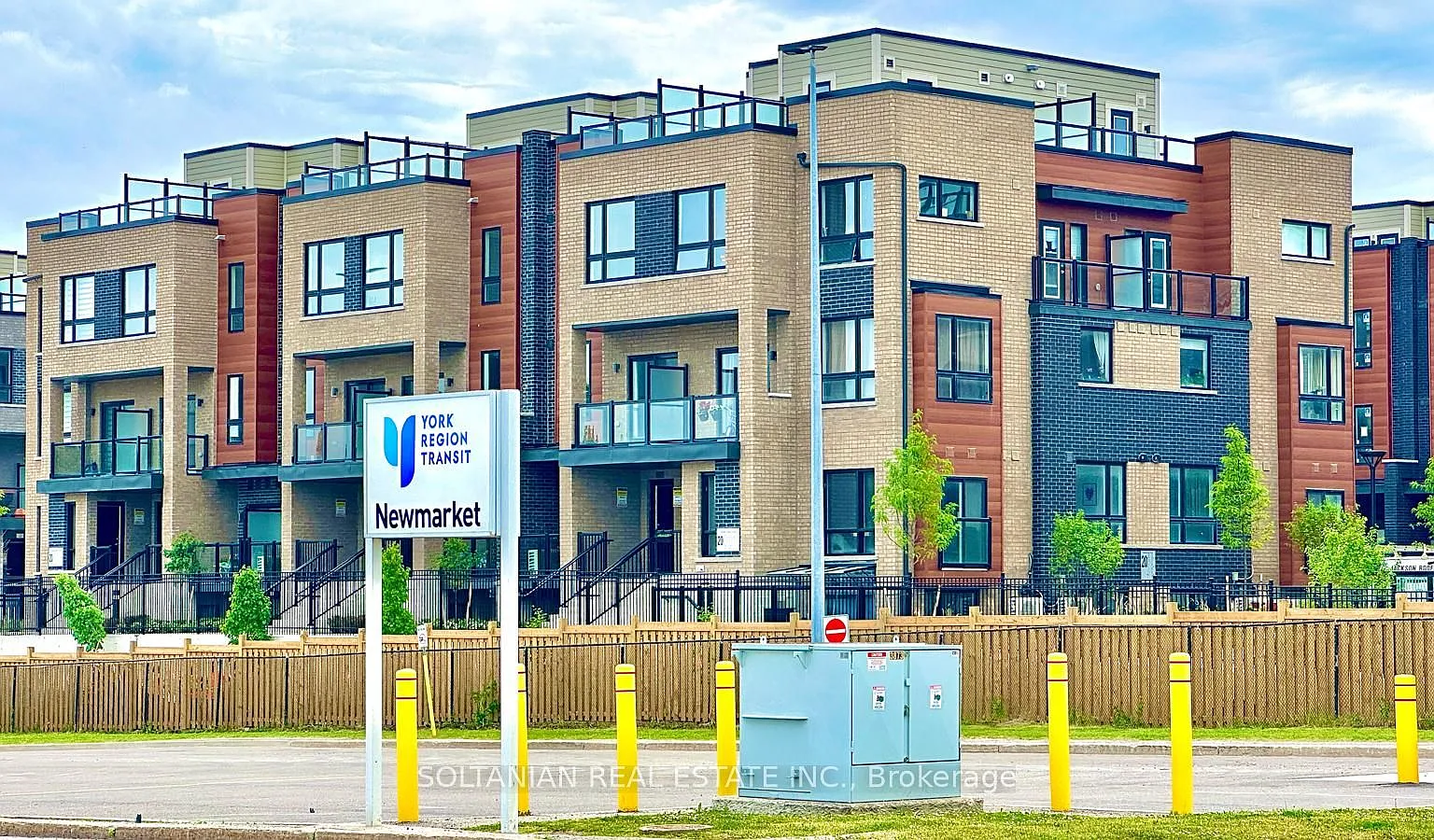 2 bed, $2,780 — Photo 1