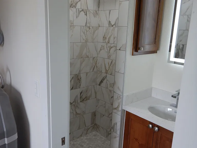 412 Bowman Ave — Photo 17