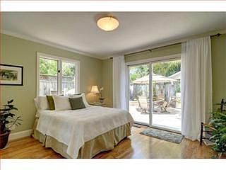 3rd image of 16111 Escobar Ave