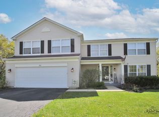 761 Creek Bend Ln, Antioch, IL 60002