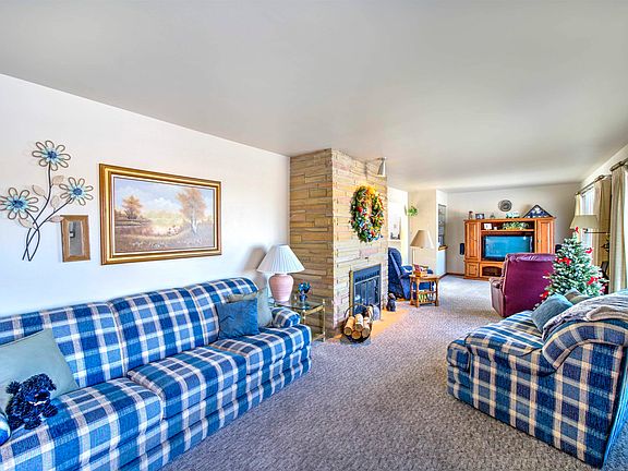 4th image of E9481 W Beckert Rd