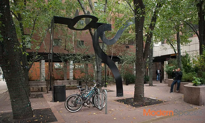 Sold by Modern Spaces | media 28