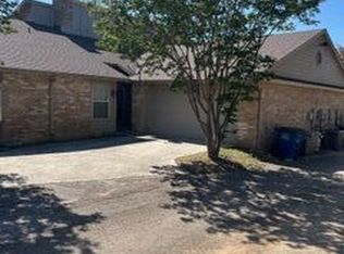 30 Oak Villa Rd, Canyon Lake, TX 78133