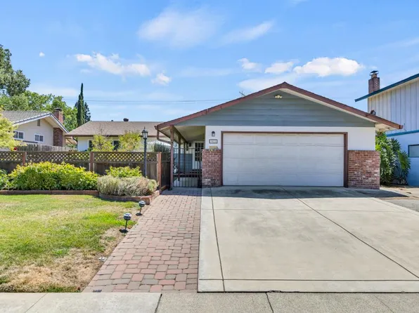 9012 Talisman Dr, Sacramento, CA 95826