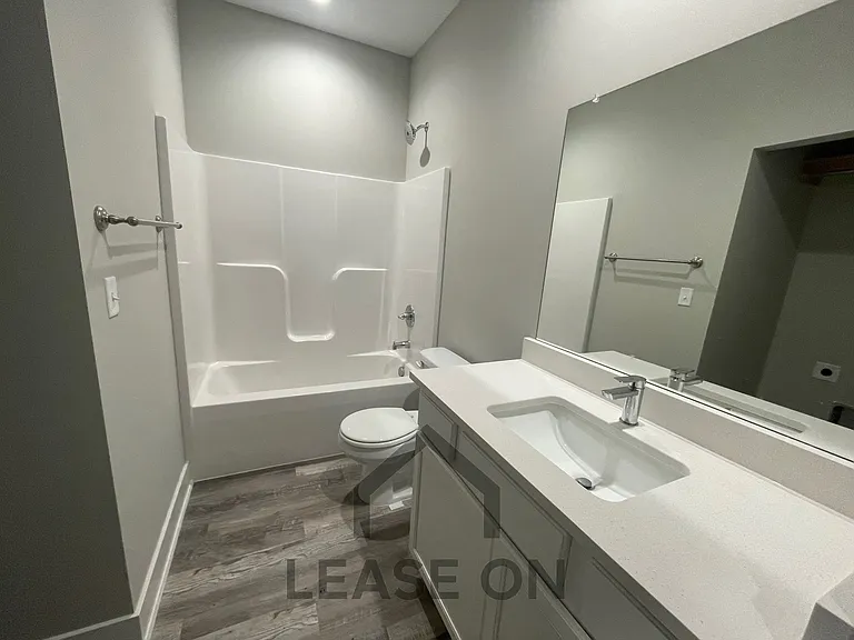 16285 W Ike Ct — Photo 4