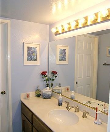 Downstairs full bath