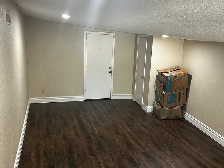 35 Mill Ct — Photo 25