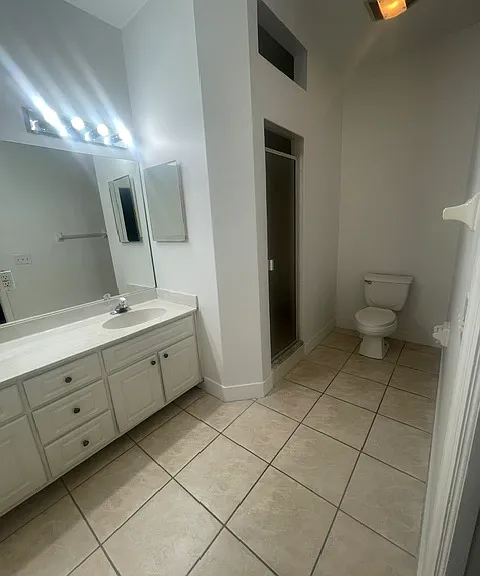 Master Bath with Stand up shower